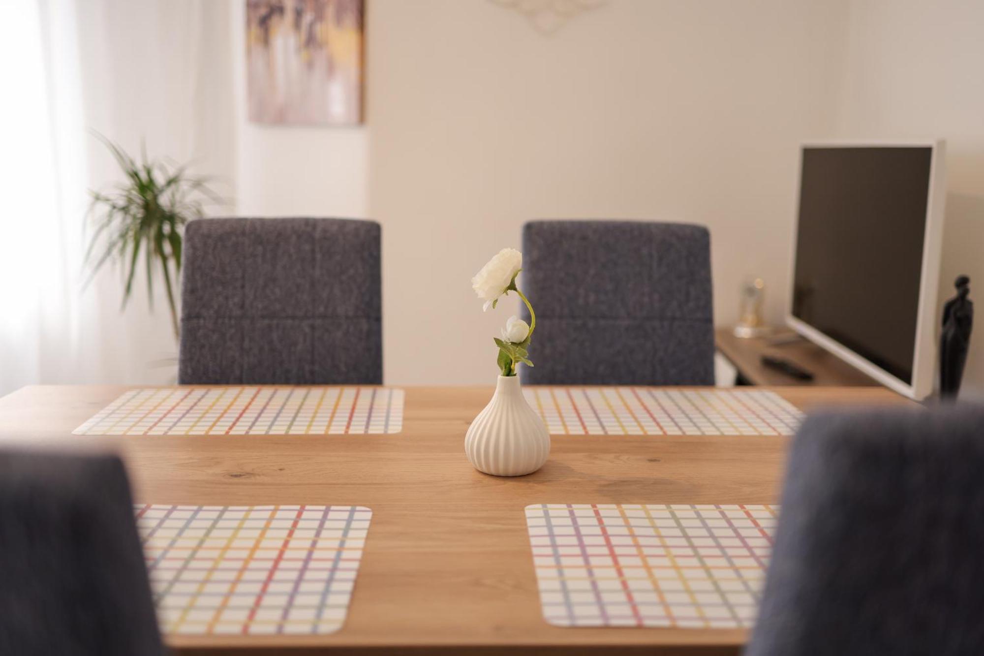 Viva - 2 Bedroom Apt In City Centar Zadar Eksteriør billede