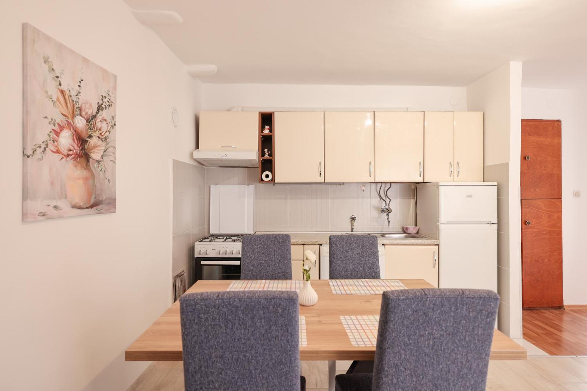 Viva - 2 Bedroom Apt In City Centar Zadar Eksteriør billede